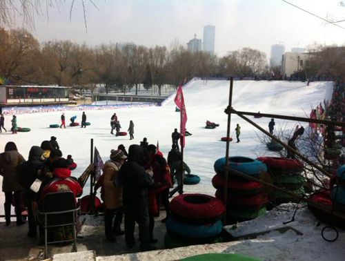 沈陽雪上嘉年華正式開幕，河北迪特加油助威